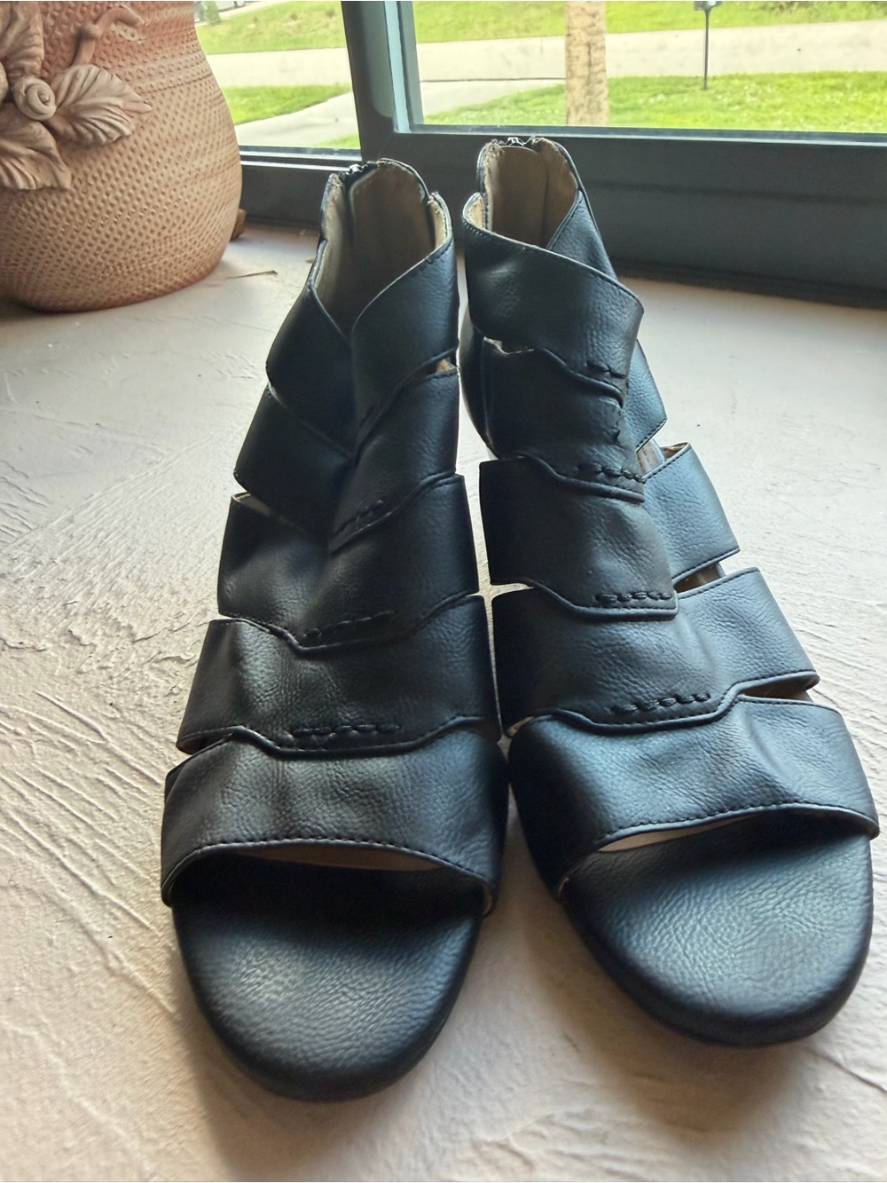 Natural Soul "Dori" Black Peep Toe Bootie Sandal by Naturalizer SZ 9M
